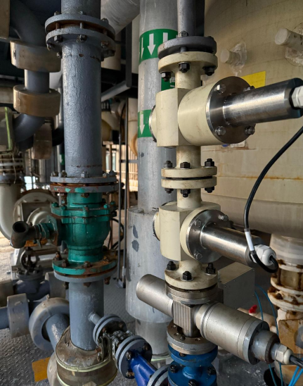 微量水在線光譜分析儀案例現(xiàn)場(chǎng)